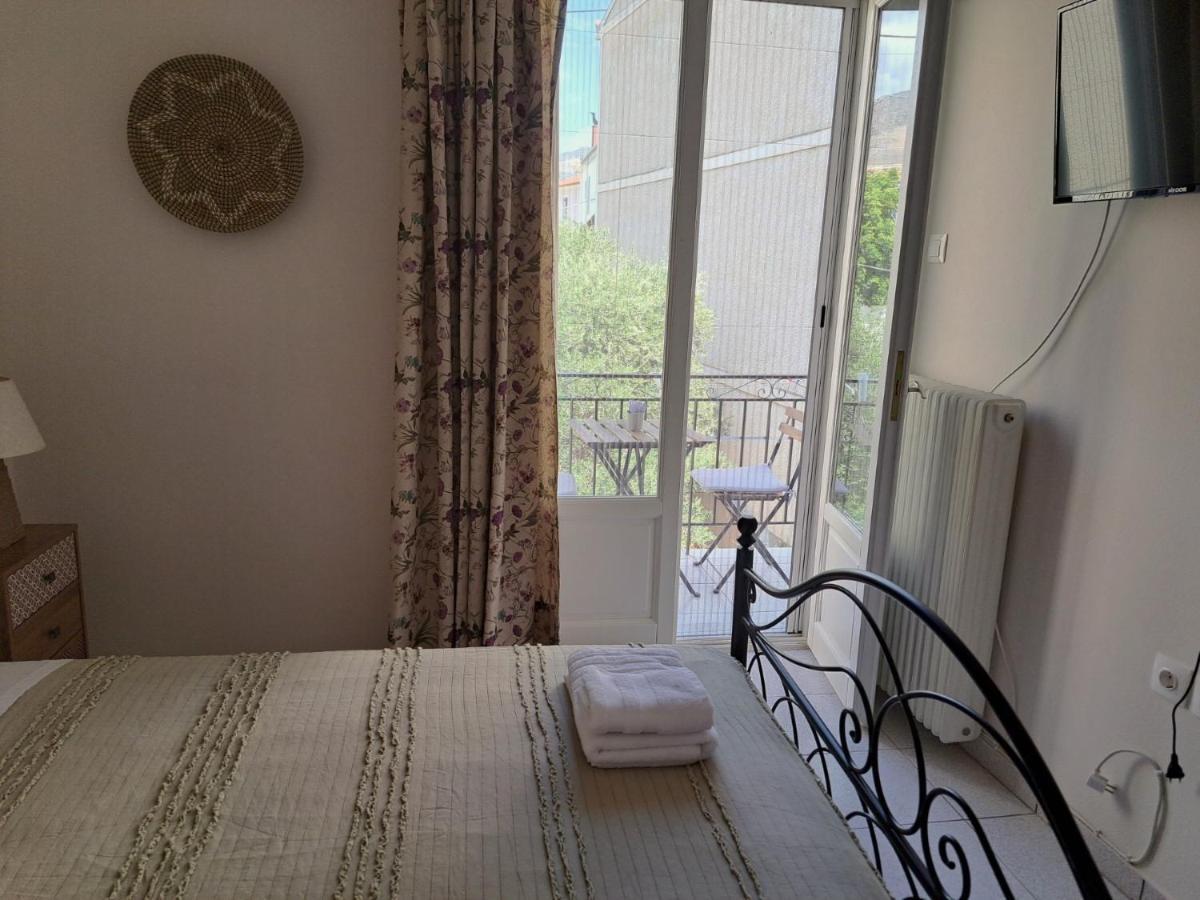 Penny'S Beach Cottage Galaxídhion 外观 照片